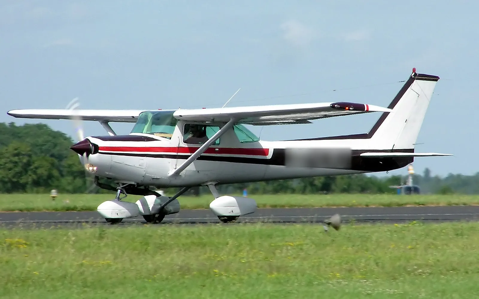 Cessna 152 two-seat training aircraft